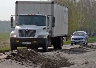 «Убитые» дороги России зафиксируют энтузиасты