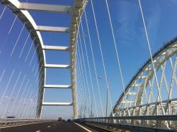 Крымский мост: больше миллиона машин